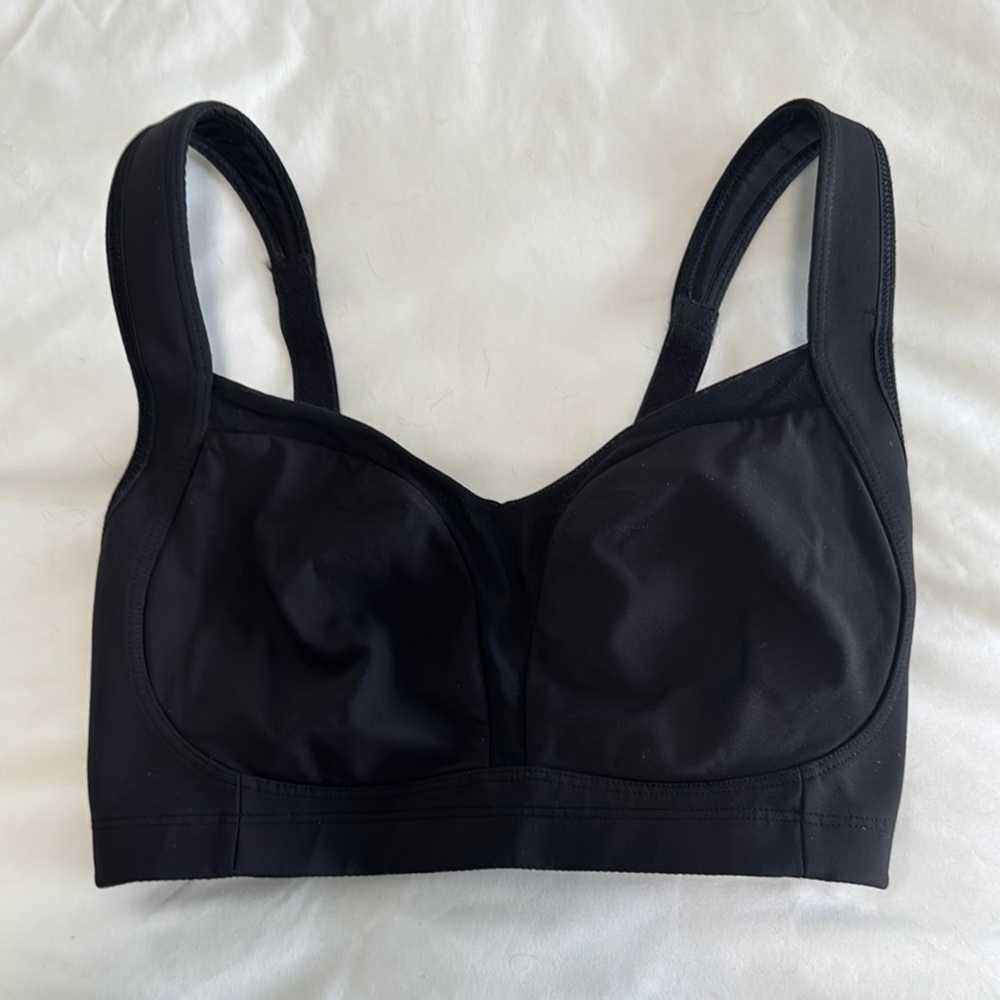 Black Lululemon Sports Bra